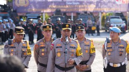 Kapolda Bali Pimpin Apel Gelar Pasukan Operasi Mantap Brata 2023-2024