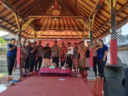 Jumat Curhat, Polres Buleleng Dalam Rangka Harkamtibmas Menjelang Tahapan Pemilu 2024 di Kecamatan Sawan