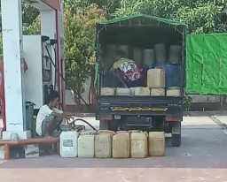 Sekretaris Desa Sutera Diduga Keras Bekingi Pedagang BBM Ilegal