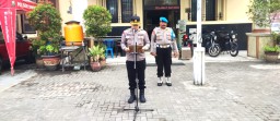 Kapolsek Simokerto Kompol Mohammad Irfan Pimpin Apel Operasi Mantap Brata 2023