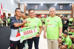 Pangdam XII/Tpr Lepas Ribuan Peserta Tanjungpura Night Run 7,8 Kilometer