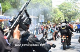 Polres Bondowoso Laksanakan Apel Gelar Pasukan Ops Mantap Brata dan Simulasi Sispamkota