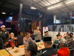 Ciptakan Pemilu Tahun 2024 Damai dan Sejuk, Polsek Cengkareng Gelar Silaturahmi Dengan Para Ormas Bersinergi Jaga Kondusifitas