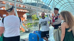 Personil Polres Bandara Ngurah Rai Laksanakan Giat Pengamanan dan Himbauan Kamtibmas di Terminal International Bandara Ngurah Rai