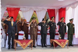 Kapolres Bandara Ngurah Rai Hadiri Peringatan Hari Pahlawan di Puspem Badung