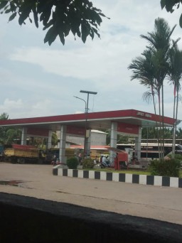 Wow ,Pihak Manegement SPBU dan APH Tak Berdaya, Ada Preman Naikan Harga Saat Pengisian BBM
