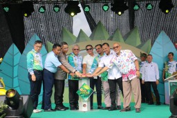 Pangdam XII/Tpr Hadiri Festival Buah dan Florikultura Kalbar 2023