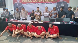 Satreskrim Polrestabes Surabaya Berhasil Amankan Lima Pelaku Pembobol Rumah Mewah