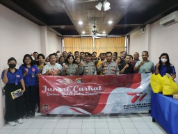 Gelar Jumat Curhat, Polda Bali Sasar Masyarakat Desa Dauh Puri Kaja Denpasar
