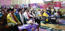 Kungker Wakil Bupati Kapuas Hulu ke Desa Piasak Pada Peringati Hari Jadi Kerajaan Piasak ke - 386