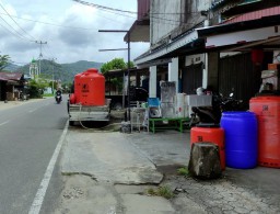 16 Tahun Usia Kabupaten Kayong Utara,Warga Kota Sukadana Masih Kesulitan Air Bersih