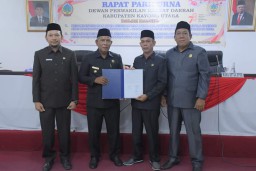 Bupati dan Pimpinan Dewan Perwakilan Rakyat Daerah (DPRD) Tandatangani Nota Kesepakatan Kebijakan Umum Perubahan