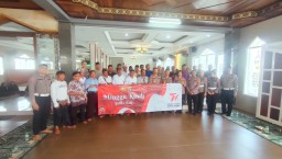 Minggu Kasih Polda Bali Kepada Warga Karya Makmur Pengurus Musholla Al Fatta