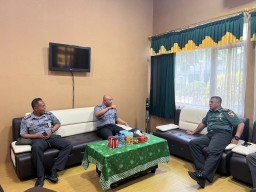 Bangun Sinergitas APH, Kalapas Narkotika Kelas IIA Pamekasan Kanwil Kemenkumham Jatim Kunjungi Kodim 0826 Pamekasan