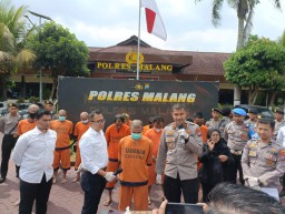 Keberhasilan Polres Malang Mengungkap 18 Kasus Kriminal Serta Mengamankan 10 Tersangka, Selama Periode Bulan November 2023
