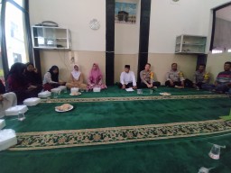 Jumat Dengan Santunan Anak Yatim dan Doa Bersama Personil Polsek Cakung