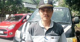 Antisipasi Banjir Koramil 0101 Pandeglang Bersama Lurah Kadomas Gelar Gotong Royong Bersihkan Parit