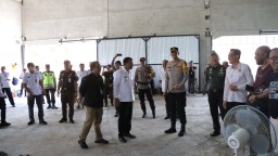 Kapolres Buleleng, Bersama Forkopimda Memantau dan Mengecek Gudang Logistik KPU Kabupaten Buleleng