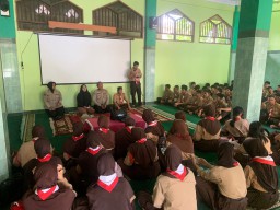 Polres Metro Jakarta Timur Gandeng Mahasiswa Edukasi Ke Sekolah