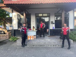 Operasi Mantap Brata Agung 2023-2024, Satgas II Preventif Polda Bali Tingkatkan Pengamanan di Gudang Percetakan Logistik Pemilu