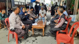 Polri Peduli dan Empati, Kapolsek Cakung Takziah ke Kediaman Tokoh Masyarakat