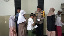Polsek Cakung Gelar Jumat Berbagi Dengan Doa Bersama dan Santunan Anak Yatim