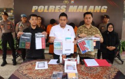 Polres Malang Tangkap Pelaku Prostitusi Online, yang Menjual Istri Melalui Aplikasi