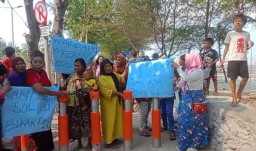 Warga Minta Walikota Surabaya Pecat Camat Bulak