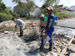 Pekerjaan Jalan Rabat Beton Dilokasi Jalan Barisan Indah Blok X Disinyalir Proyek Siluman dan Asal asalan