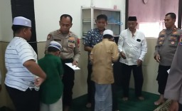 Jumat Berkah, Polsek Cakung Santuni Anak Yatim dan Doa Bersama
