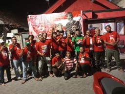 Antusias Masyarakat Hadiri Posko Pemenangan Komunitas TReTan Untuk Nobar Debat Cawapres 2024