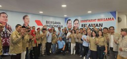 Ketua Umum DPP Team Garuda 08 Mendatangi Rumah Besar Relawan TKN Prabowo Subianto di Slipi Jakarta