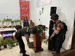 Pendeta GKJW Probolinggo Apresiasi Polri Lakukan Sterilisasi Gereja Jelang Ibadah Natal