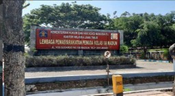 Napi di Lapas Madiun IIA Bebas Main Handphone di Malam Hari