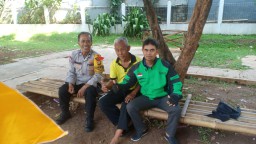 Bhabinkamtibmas Pondok Ranggon Sambangi dan Beri Himbauan Warga, Dalam OPS Nusantara Cooling System 2023-2024