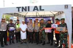 Kapolda Bali Mengikuti Release Akhir Tahun Kapolri dan Meninjau Pelabuhan Gilimanuk