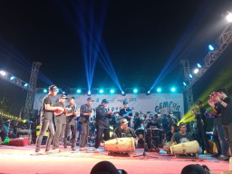 "Sampang Baru Terus Melaju" Gelar Acara Parade Budaya HUT Sampang ke 400