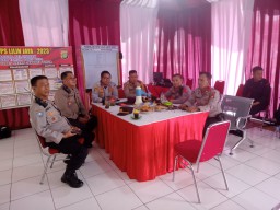 Ops Lilin Jaya 2023 , Kapolsek Ciracas Kontrol Pos Terpadu Terbus Kp. Rambutan