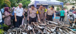 Satlantas Polrestabes Surabaya, Gelar Conference Press Pemusnahan Knalpot Brong Operasi Lilin Semeru 2023