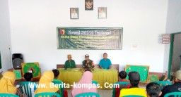 Babinsa 03 Tegalampel Motivasi Warga Dengan Memberikan Keterampilan Kerajinan Seni Ukir di Desa Purnama