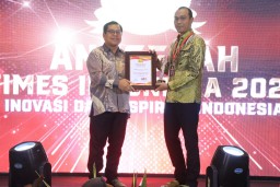 Kapolres Malang, AKBP Putu Kholis Aryana, Sabet Penghargaan 'Man of The Year 2023' dari Times Indonesia