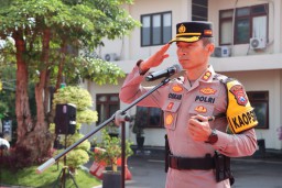 Kepolisian Resor Batu Berikan Penghargaan pada Anggota dan Masyarakat Mitra Polri