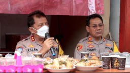 Jumat Curhat, Kasat Binmas Terima Curhatan dan Masukan Warga RW 11 Kelurahan Pondok Kopi