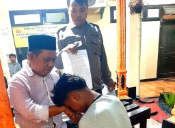 Polsek Simokerto Amankan 6 Remaja Mabuk di Kampung Seng