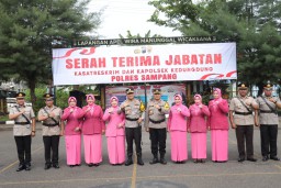 AKBP Siswantoro Pimpin Serah Terima Jabatan Kasat Reskrim Polres Sampang dan Kapolsek Kedundung