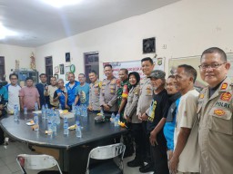 Irwasda Polda Metro Jaya Kunjungi Satkamling di Rw.04 Manggarai Beri Arahan Cegah Tawuran dan Wujudkan Pemilu Damai