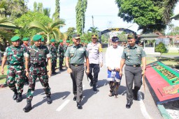 Dandim 1617 Jembran Turut Menyambut Kunjungan Kerja Pangdam IX Udayana di Kipan C Yonif 741