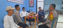 Cooling System Jelang Pemilu 2024, Jajaran Polsek Ciracas Sambang Pos Satkamling