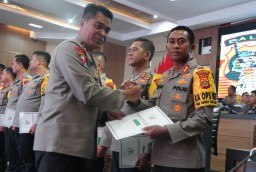 Polres Jajaran Polda Bali Terima Pengahargaan Dari Ombudsman RI
