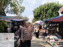 Babinkamtibmas Polsek Pasar Kemis Pam Giat Pengajian Minggu Pagi